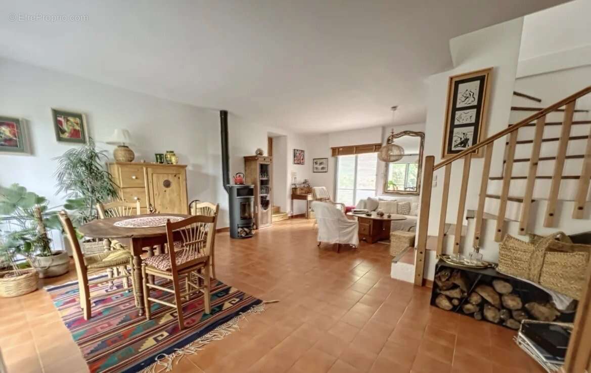 Maison à NIMES