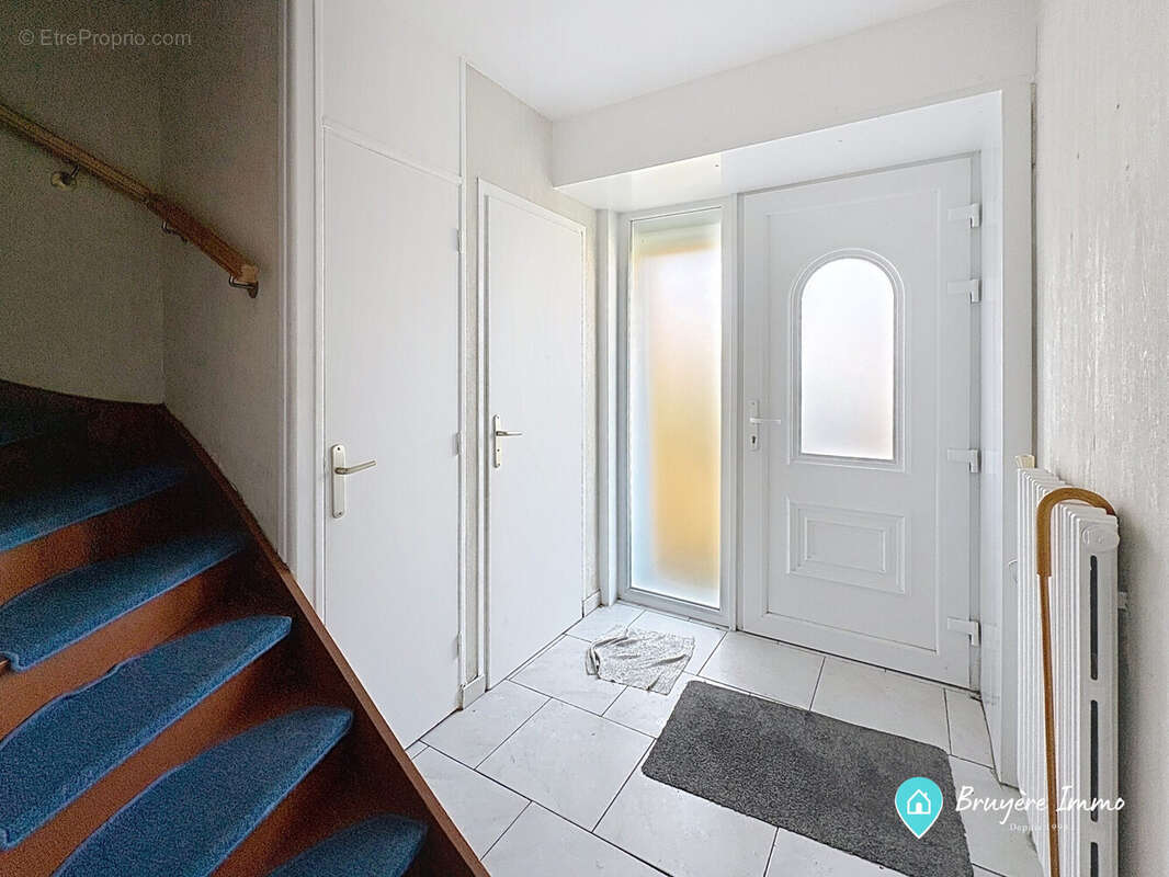 Maison à AULNOYE-AYMERIES