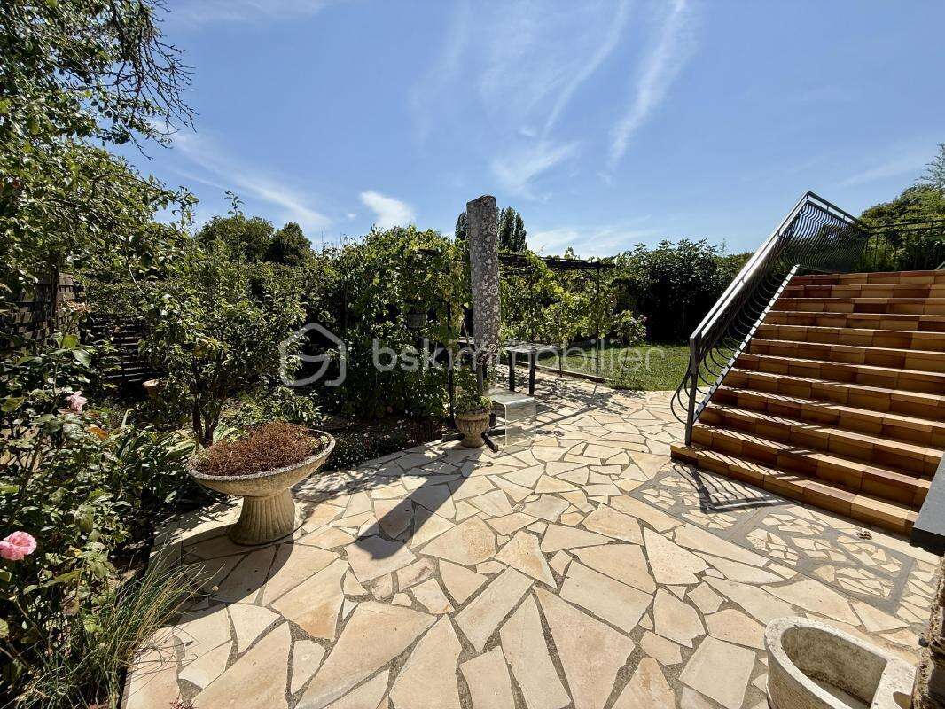 Maison à SOISY-SUR-SEINE