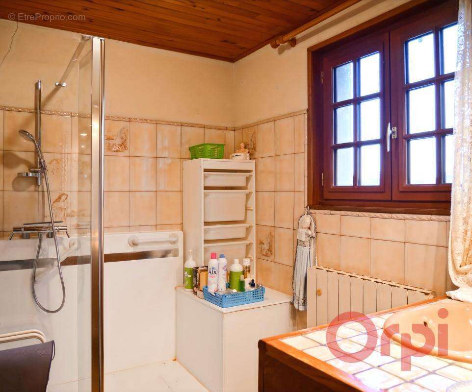 Maison à ISLE-ET-BARDAIS