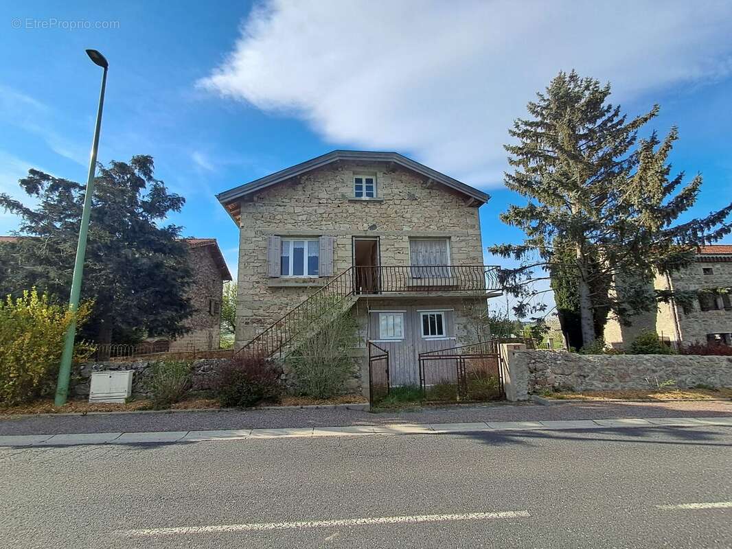 Maison 63 m² à Boisset  - photo 2