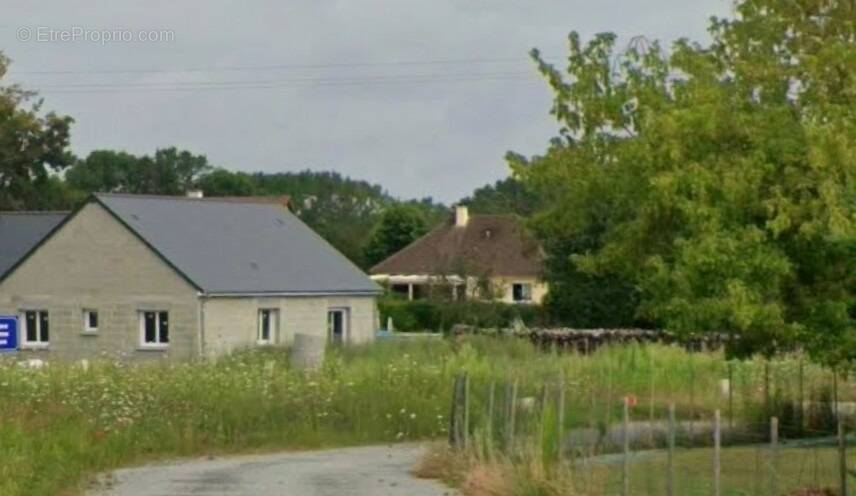 Terrain à GUECELARD