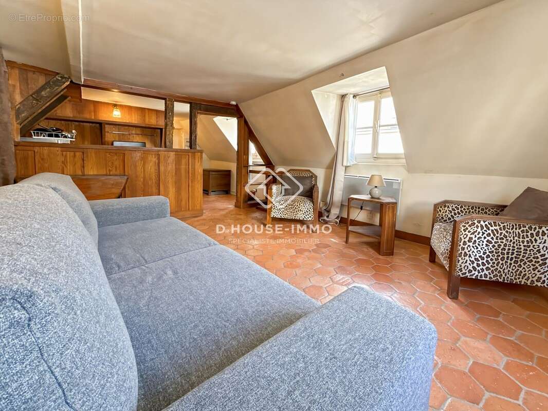 Appartement à PARIS-4E