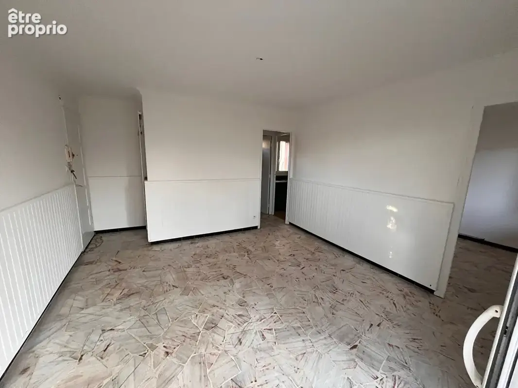 Six-fours les lones T2 36.55m2 + loggia fermée 11m2 et jardin - photo 8