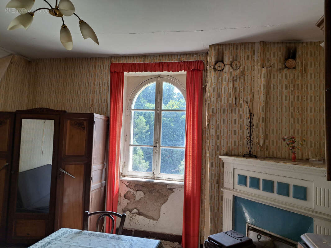 Maison à LE CHAMBON-SUR-LIGNON