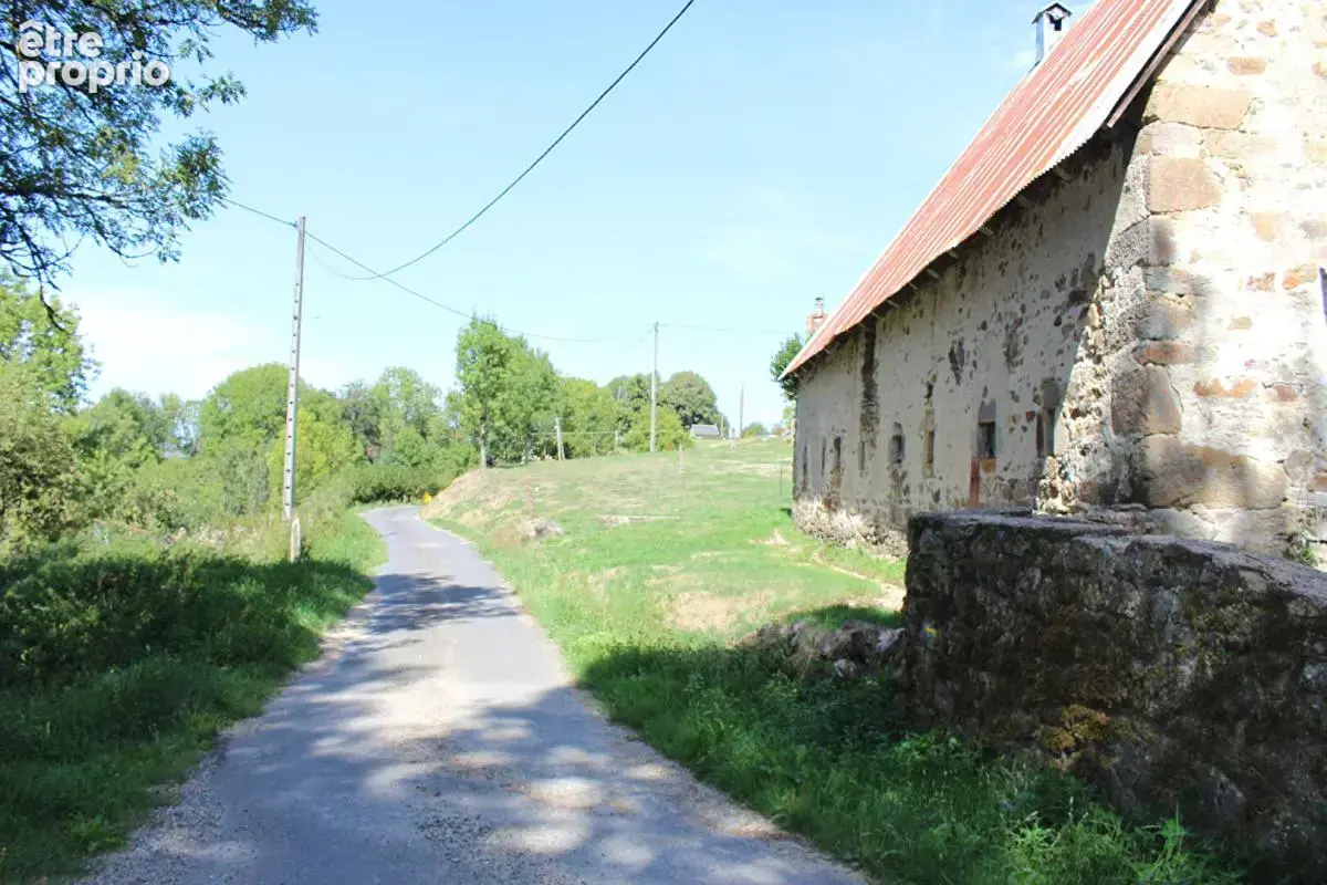 Grange à Larodde (63) - photo 5