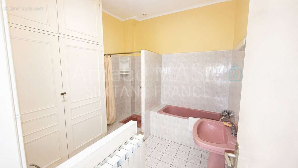 Spacieuse maison de ville, 164m² hab, 4 chambres, terrasse, garage, quillan centre - photo 16