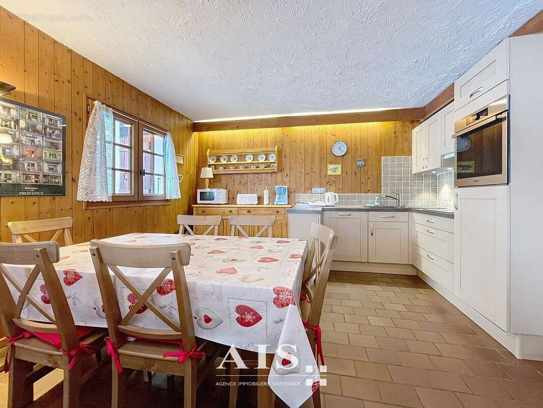 Appartement à SAINT-GERVAIS-LES-BAINS