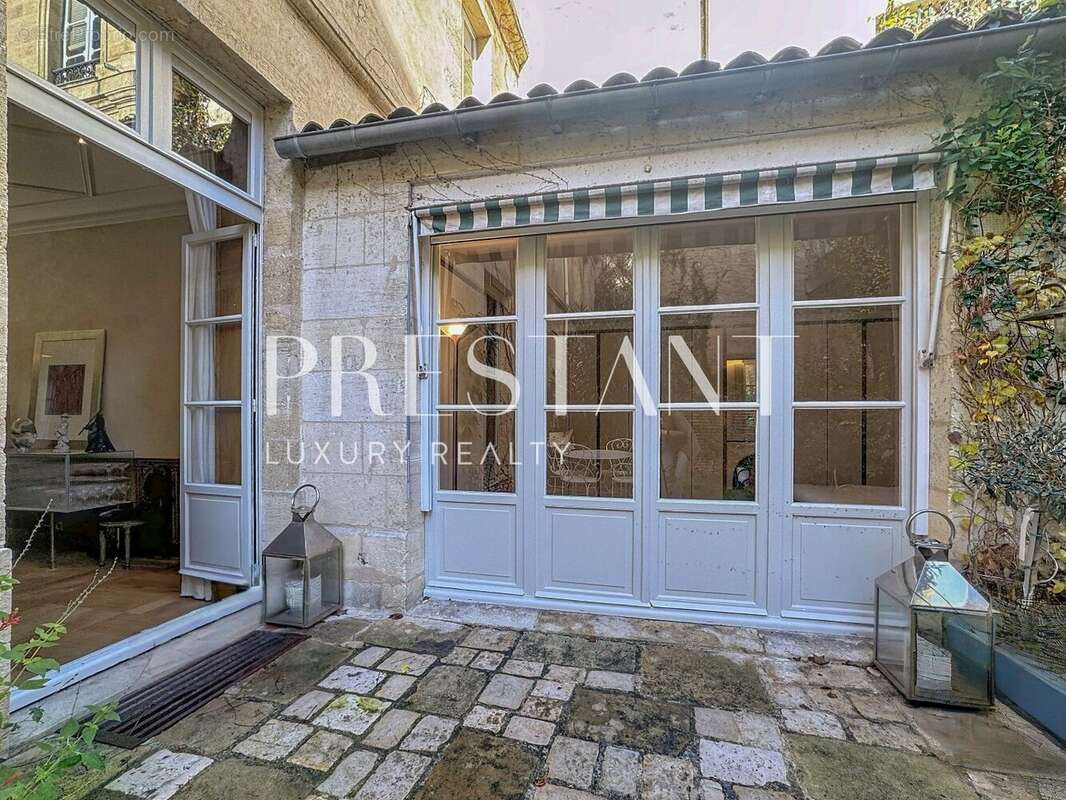 Appartement à BORDEAUX