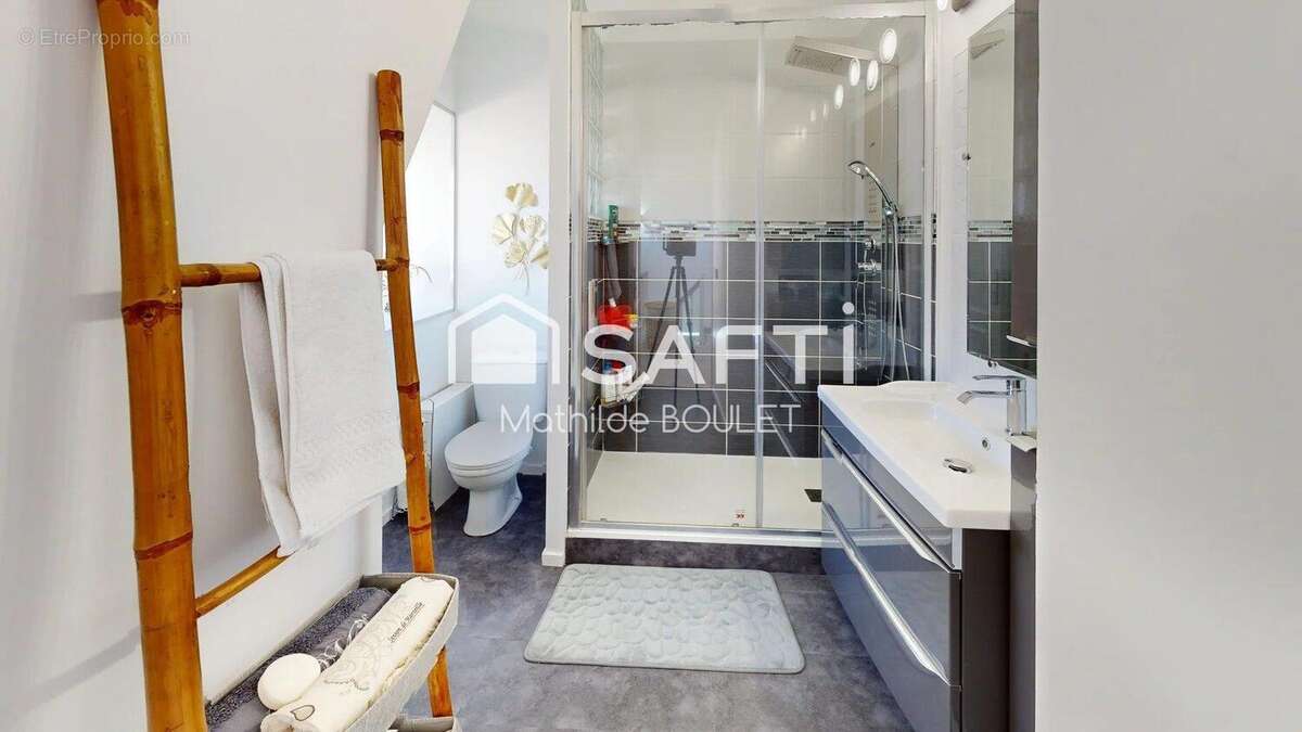 Photo 3 - Maison à SURGERES