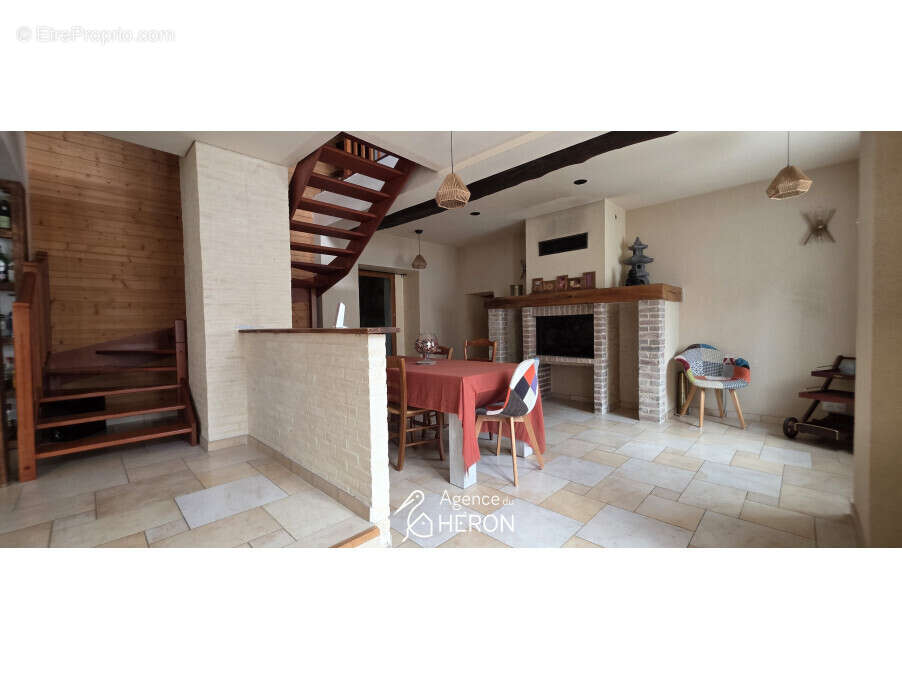 Maison à COURLON-SUR-YONNE