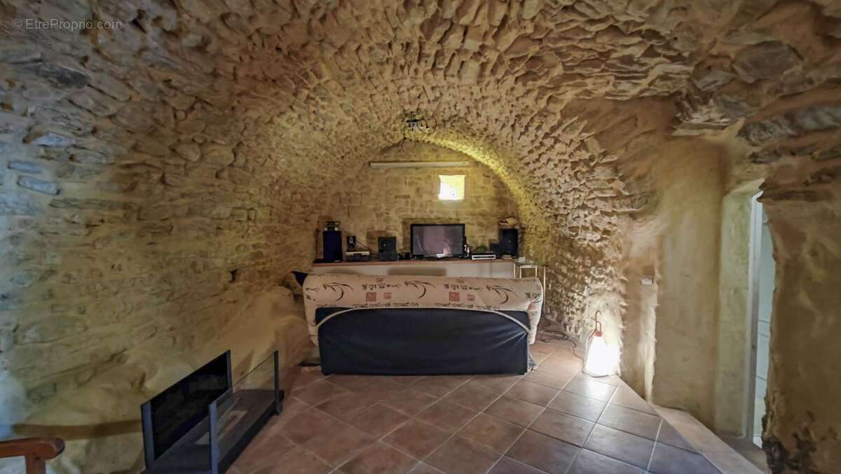 Maison à ALLEGRE-LES-FUMADES