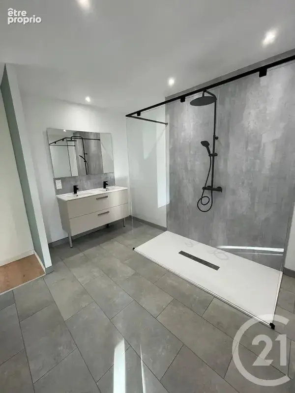 Maison 161 m² à Coutras  - photo 3
