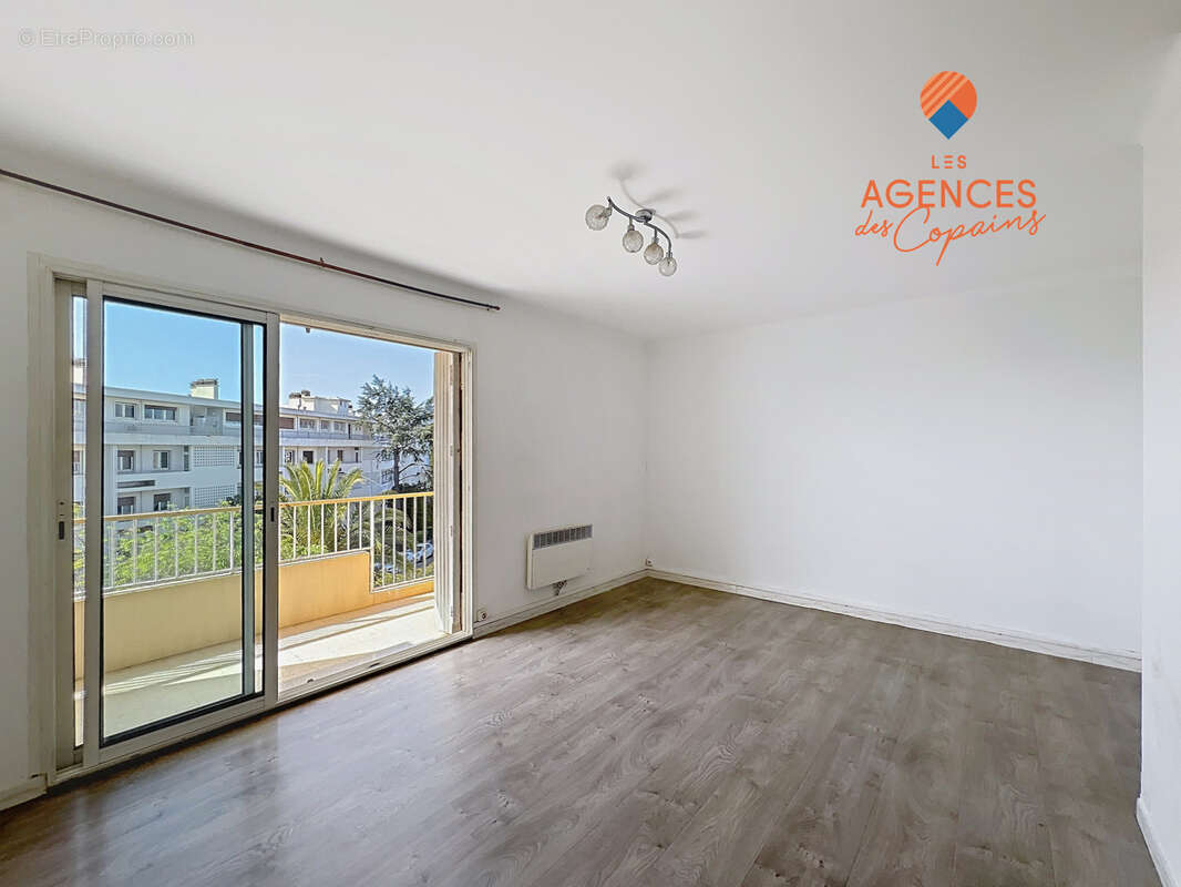 La seyne-sur-mer, mar vivo, t3 traversant avec balcon et petite vue mer - photo 2
