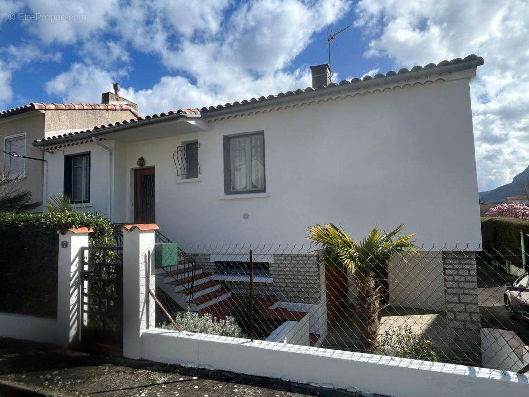 Maison à QUILLAN
