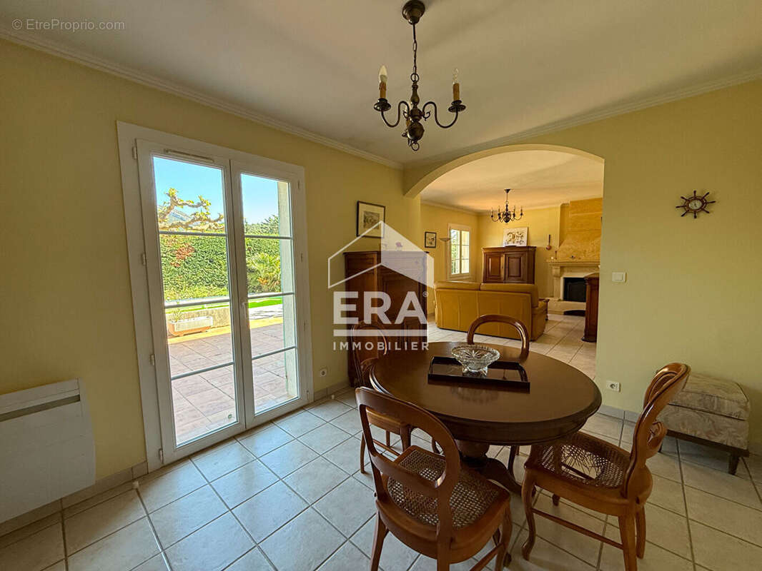 Maison à ROQUEVAIRE