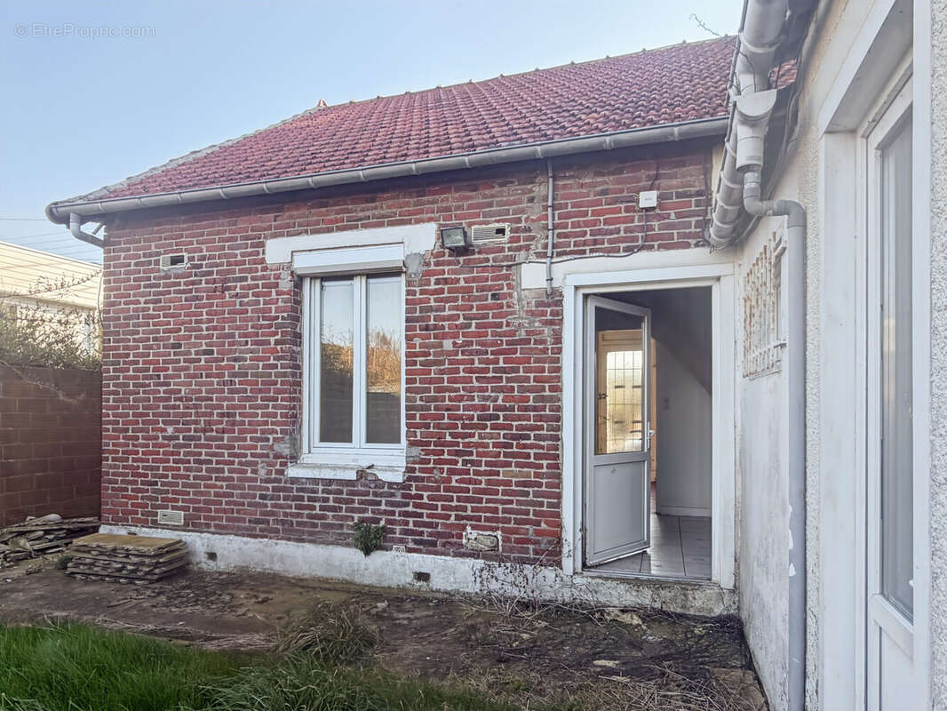 Maison à GREGES