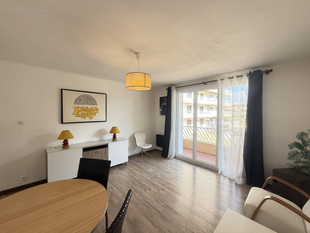 Appartement à SANARY-SUR-MER