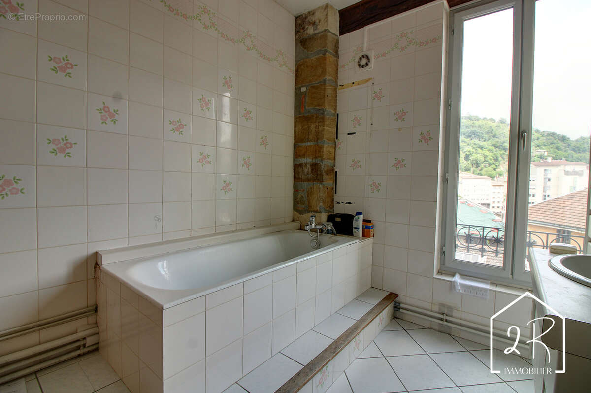 Appartement T6 125 m2 + Caves - photo 11