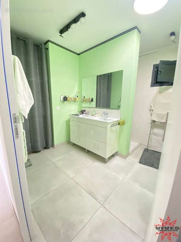 Maison à NISSAN-LEZ-ENSERUNE