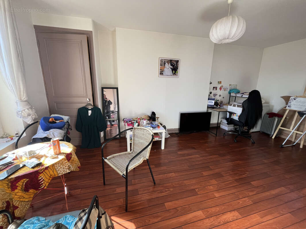Appartement à SAINT-ETIENNE