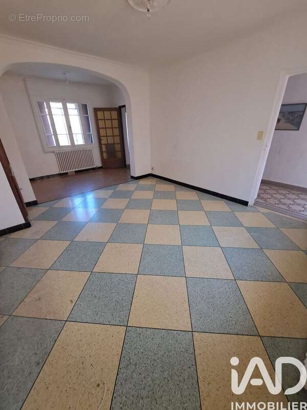 Photo 2 - Maison à GENERAC