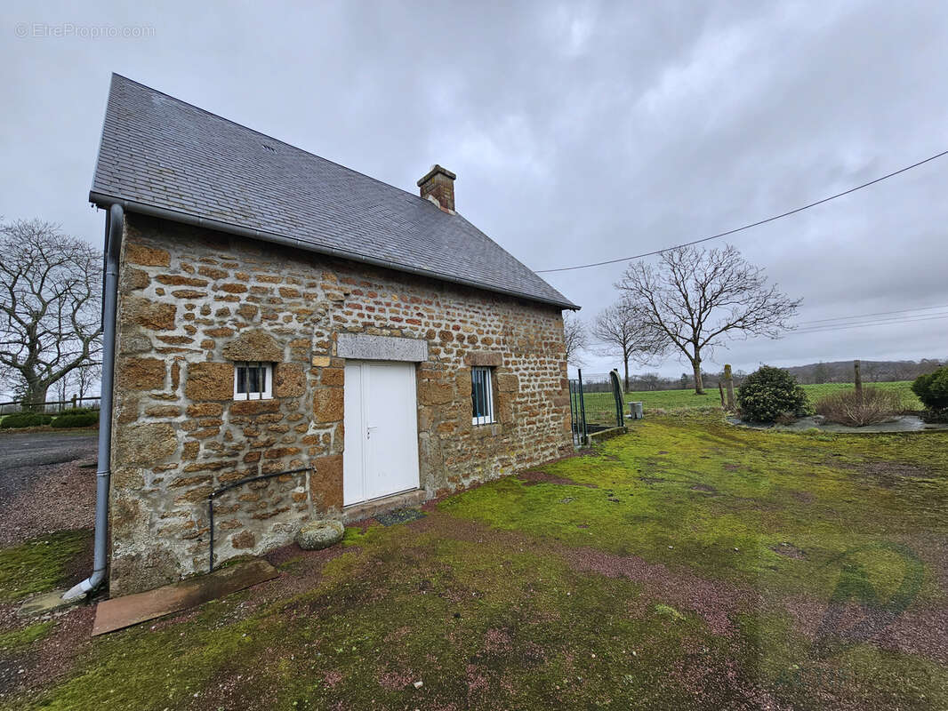 Maison à ATHIS-DE-L'ORNE