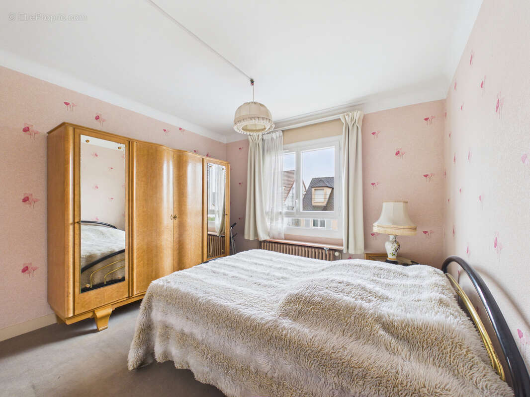 Appartement à SARTROUVILLE