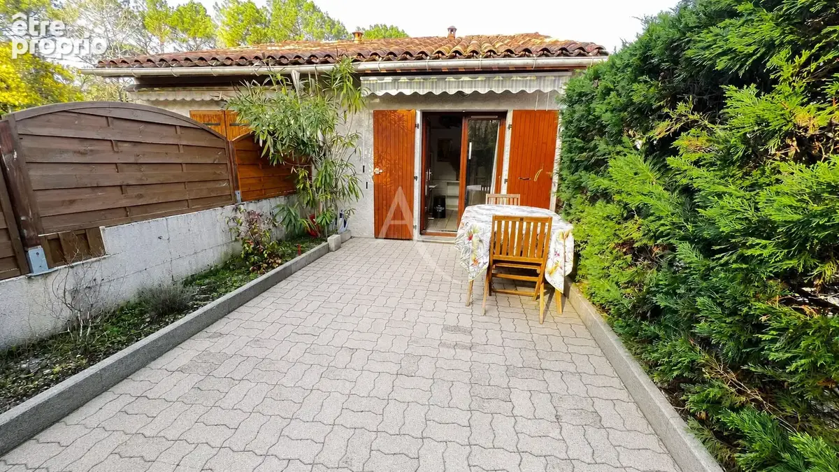 Maison à LES MATHES