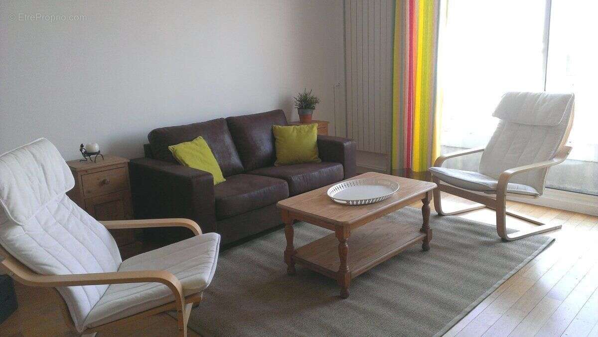 Appartement à PARIS-14E