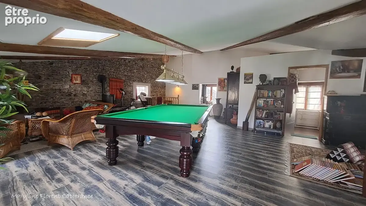 Bâtisse en pierre de 262 m², Cour, jardin cocon, garage & fort potentiel - photo 18