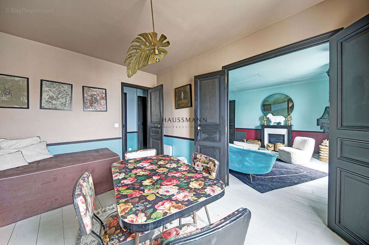 Appartement à PARIS-7E