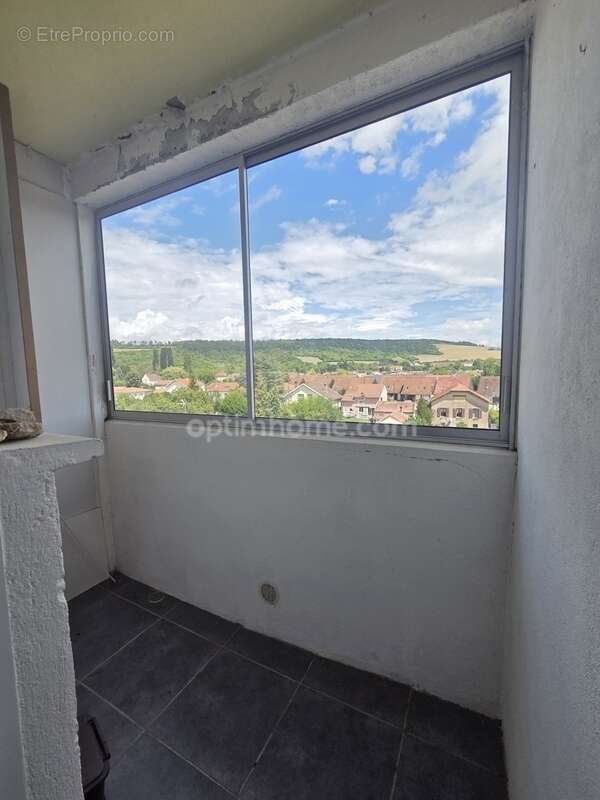 Appartement à BELLEVILLE-SUR-MEUSE