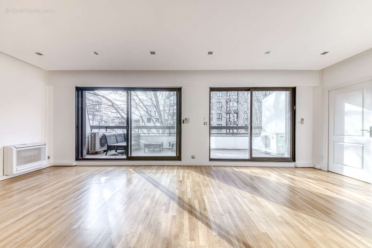 Appartement à LYON-6E