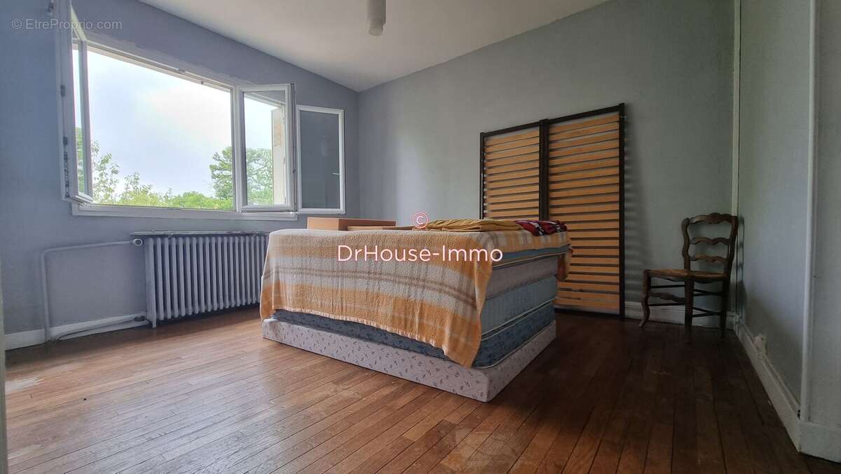 Maison à MONTCHEVRIER