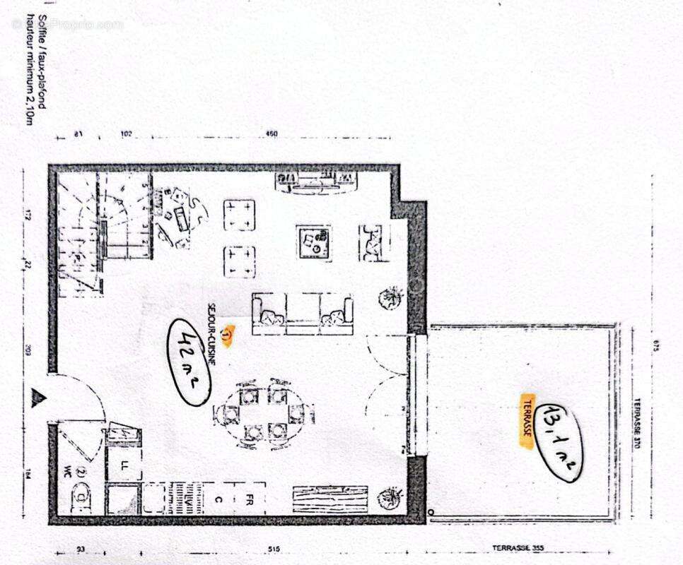Appartement à THIVERVAL-GRIGNON