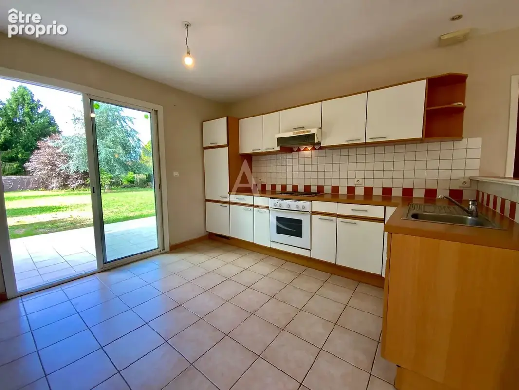 Maison de 99 m2 à Saint Genis De Saintonge - photo 5