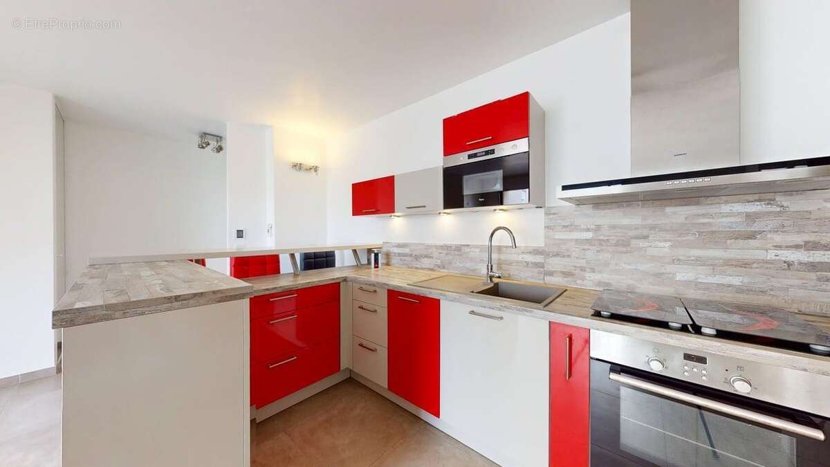 Appartement à SAINT-MAUR-DES-FOSSES