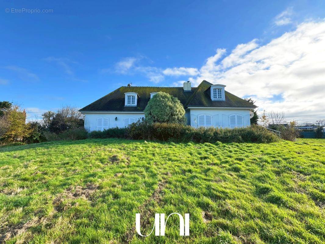 Maison à LION-SUR-MER