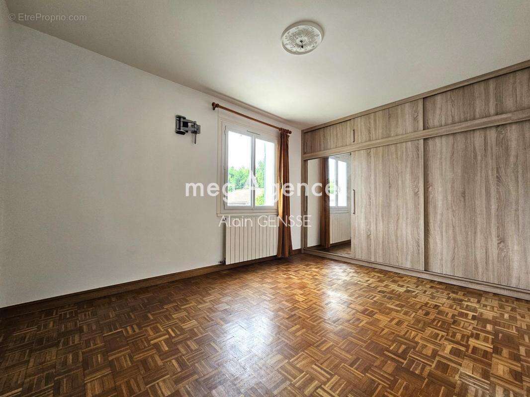 Maison à SAINT-PORCHAIRE