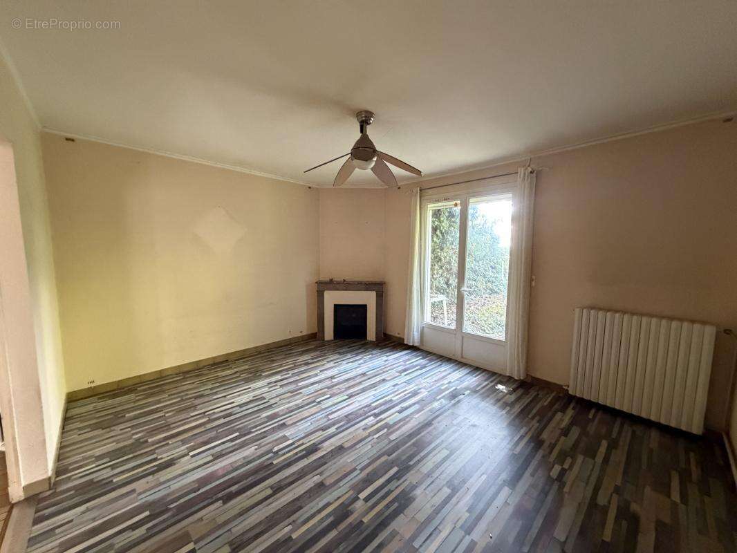 Maison hyper centre 115 m² possibilite 4 chambres a raffraichir - photo 2