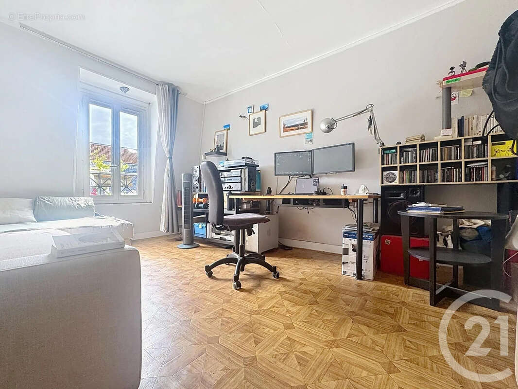Appartement à PARIS-11E