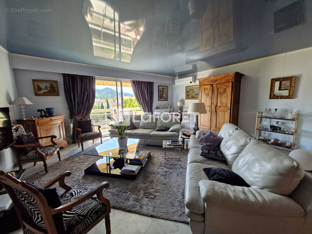 Appartement à MARSEILLE-9E