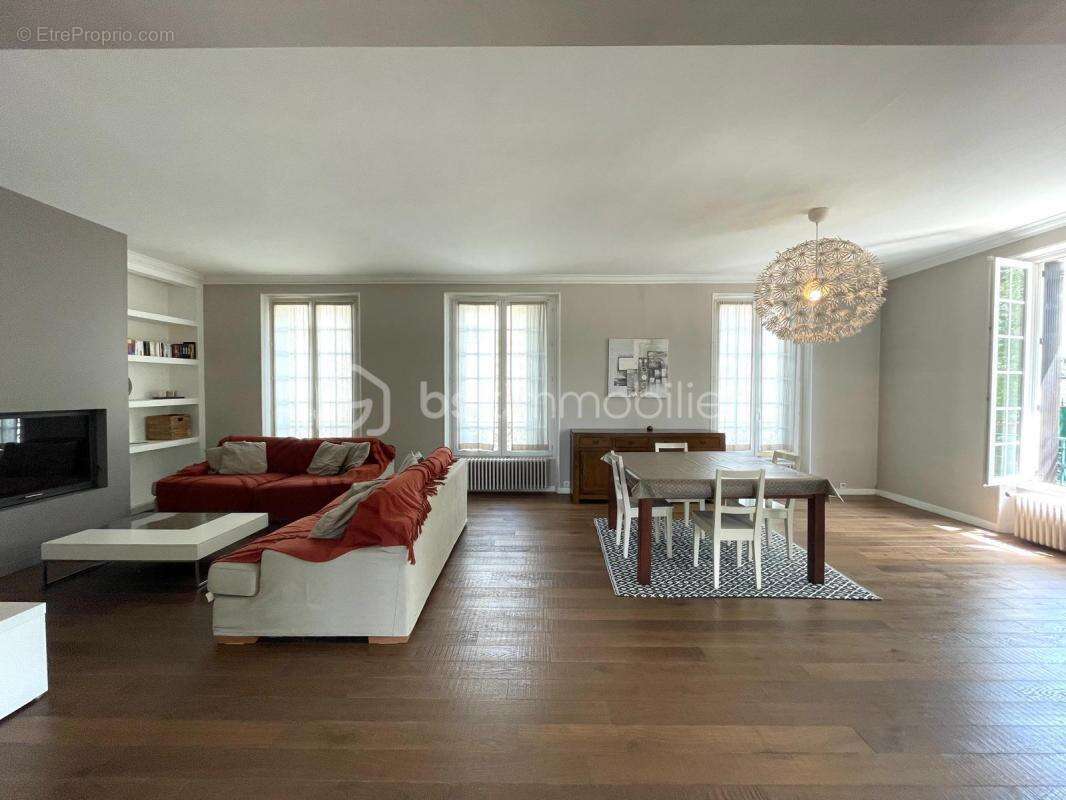 Maison à LA VILLE-DU-BOIS