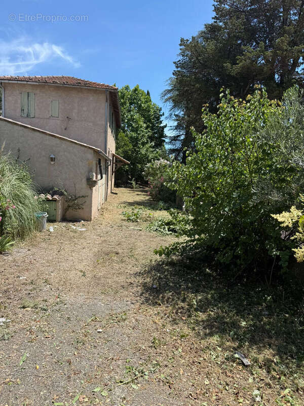 Maison à MONTAUROUX