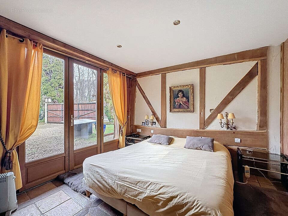 Maison de caractere de 327m2 - photo 9