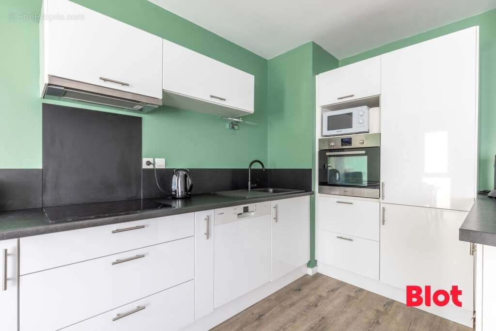 Appartement à LA MEZIERE