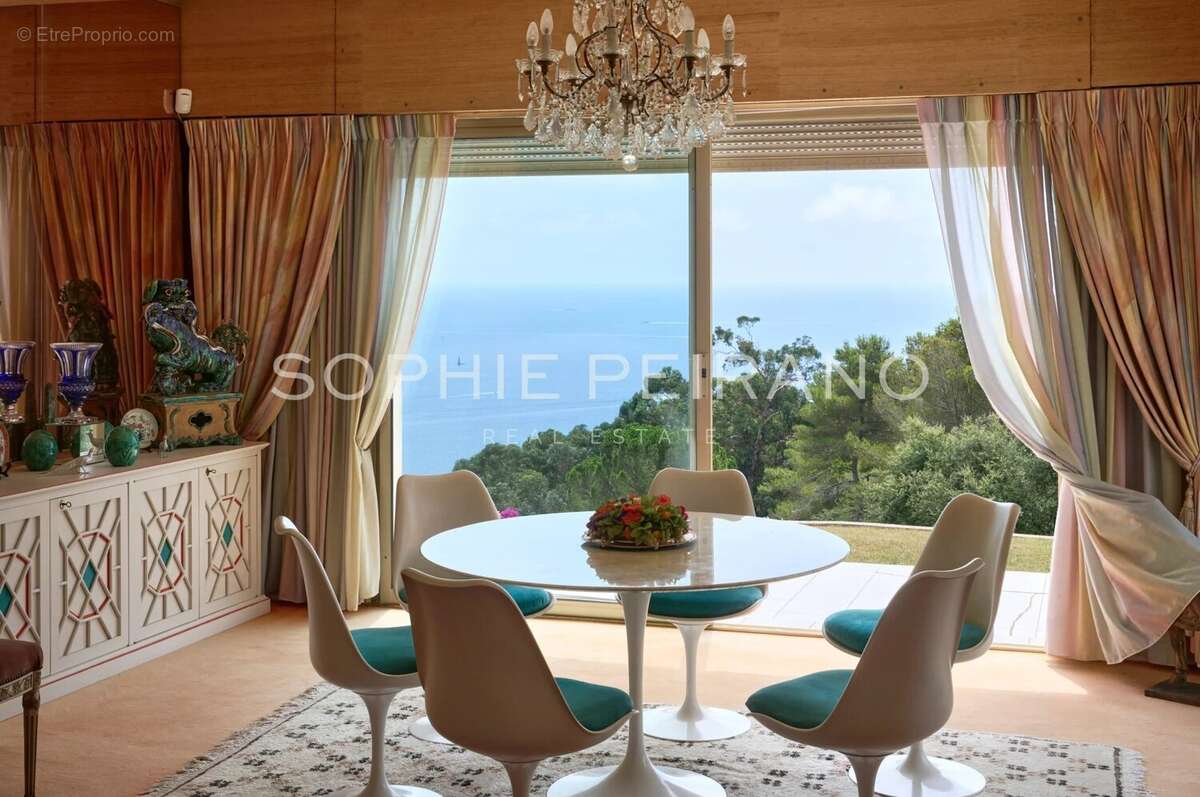 Super cannes - villa fort potentiel avec vue mer - photo 3