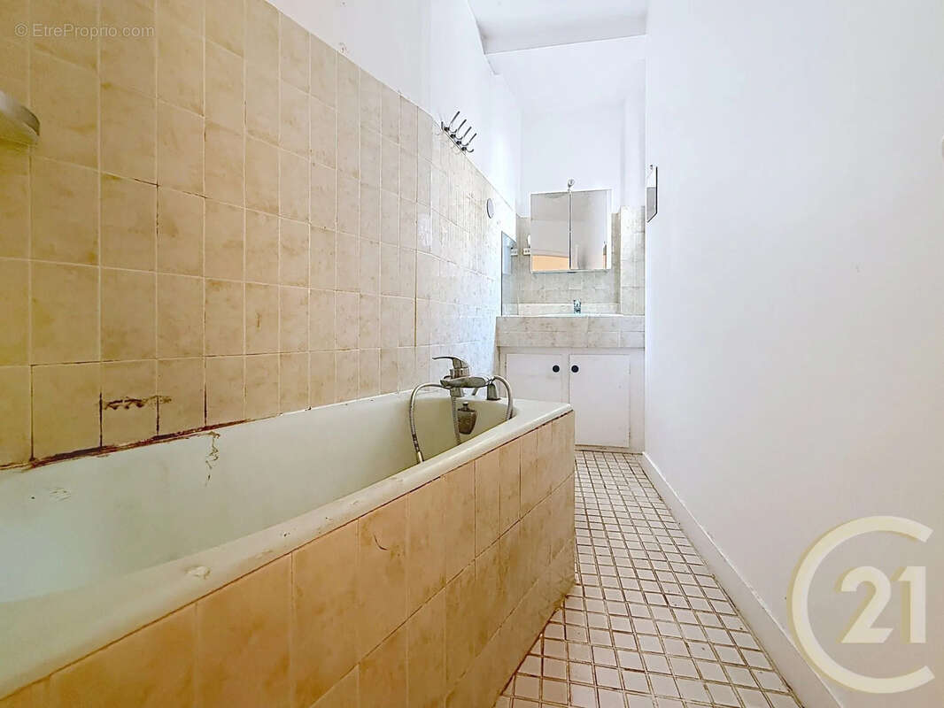 Appartement à PARIS-12E
