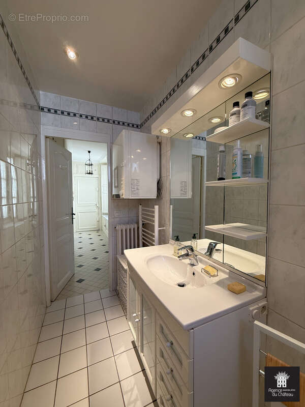 Appartement à VERSAILLES